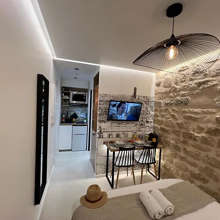 Clouet-paris Centre- Xve! * باريس