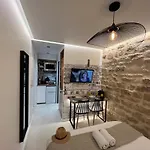 Clouet-paris Centre- Xve!