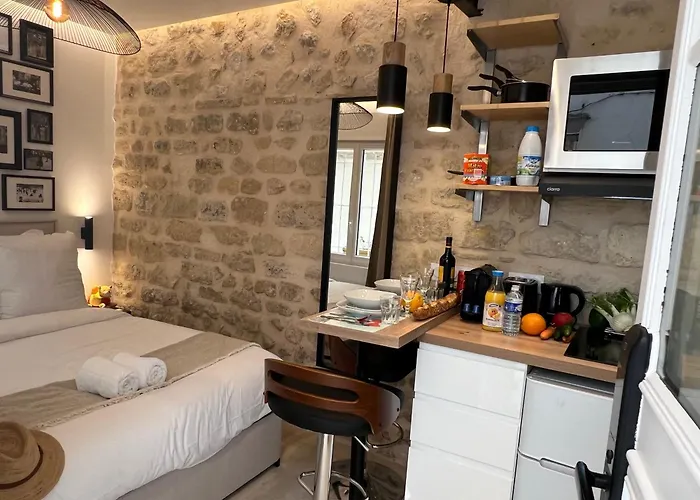 Clouet-paris Centre- Xve!