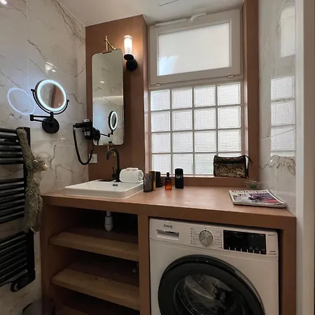 Clouet-paris Centre- Xve!